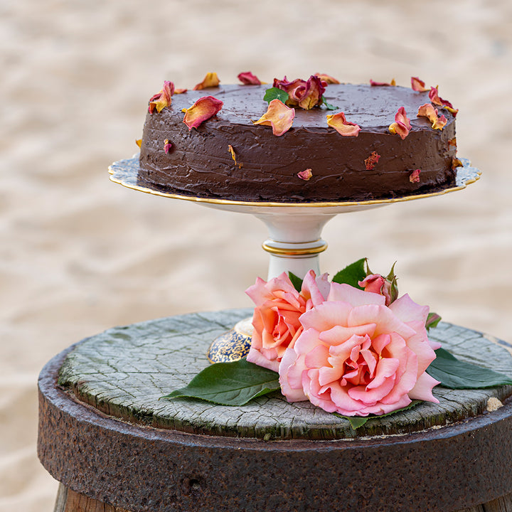 Close up of the finished chocolate cake